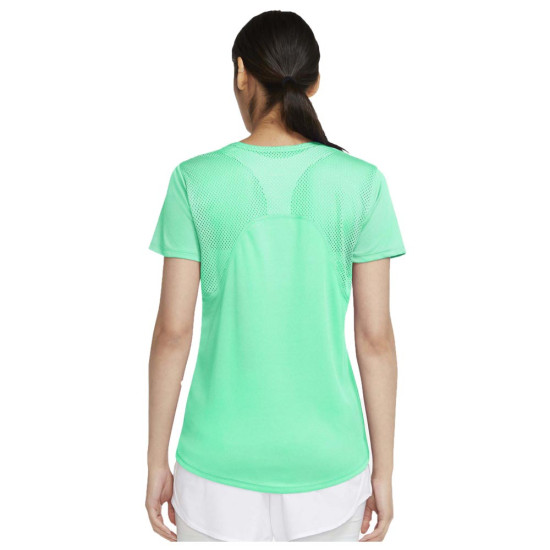 Nike Γυναικεία κοντομάνικη μπλούζα Icon Clash Nike Γυναικεία κοντομάνικη μπλούζα Icon Clash